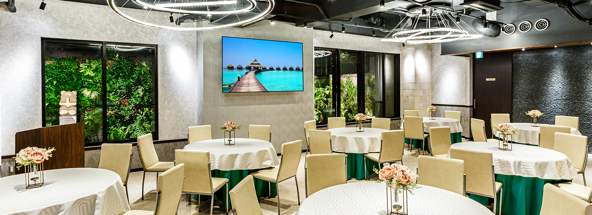 グレースバリ赤坂店 ブラン　高級感のある内装と自由なレイアウトが組めて多種多様なパーティーが開催いただけます。