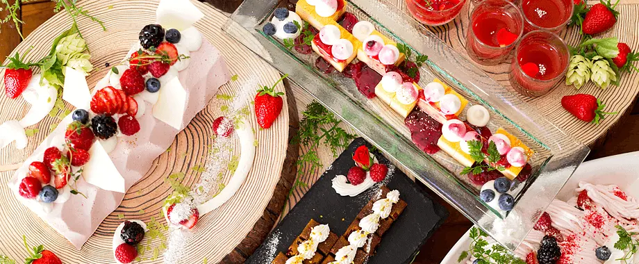 専属パティシエの作るデザートに舌鼓♪