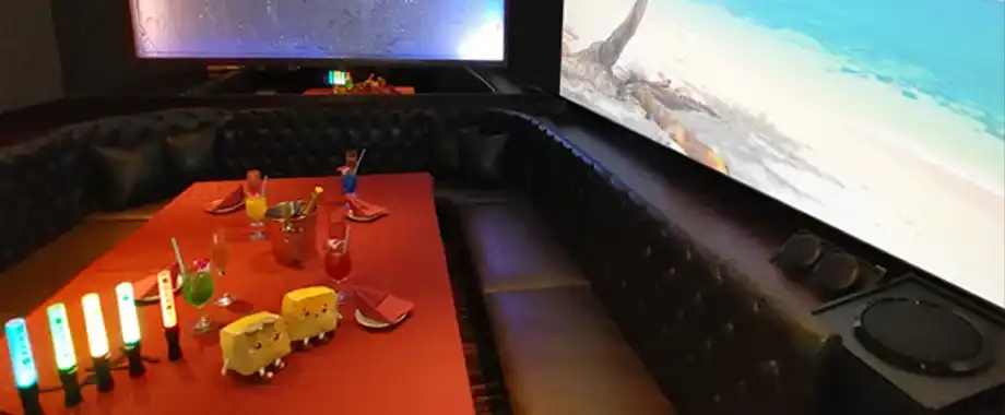 ダーツ台を多数完備！大人数でわいわい楽しめます！