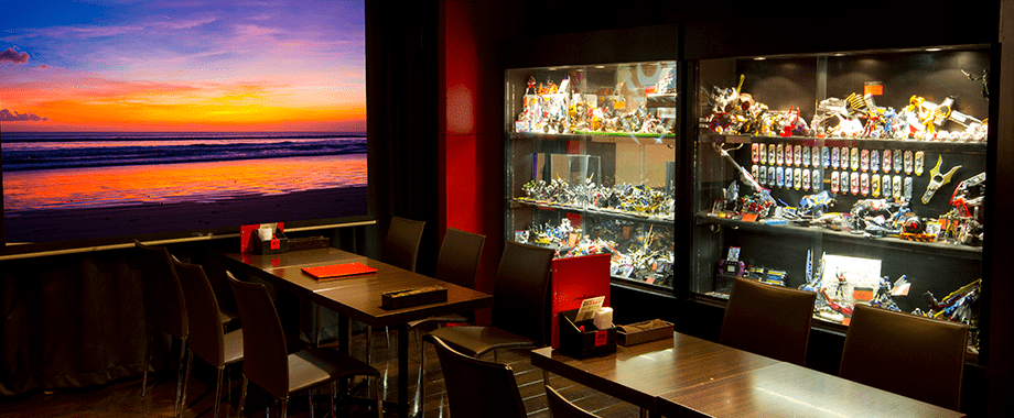 大きなスクリーンにDVDやブルーレイ等も流せます