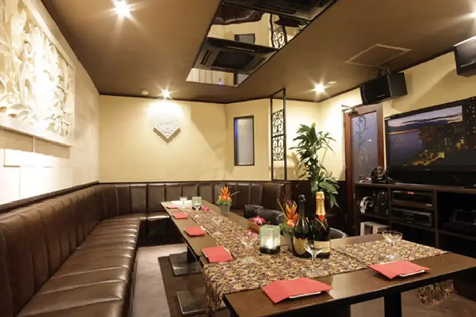 カラオケパセラ池袋西口店 8F