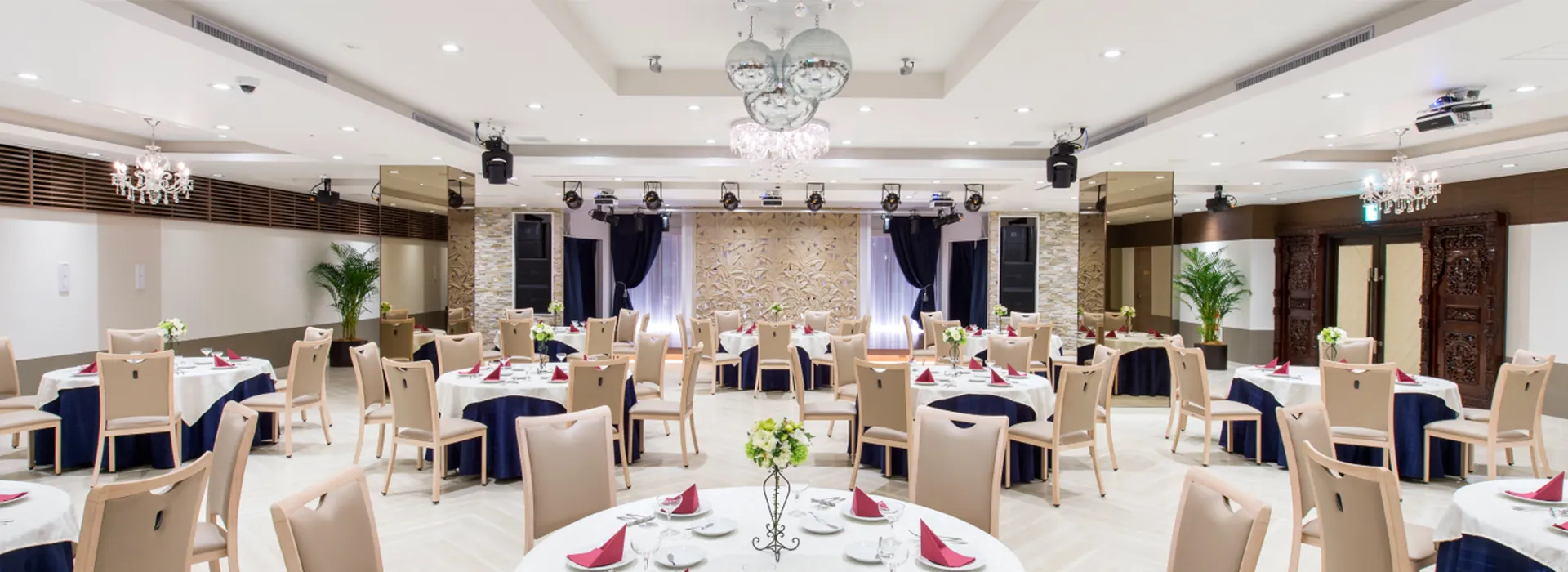 6Fルフール　50名様～350名様に最適。各種宴会からウエディングパーティー、イベント等に最適な空間