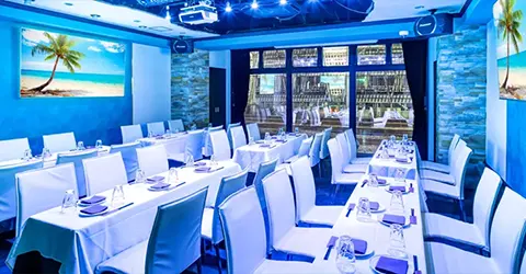 最大170名様OK！レイアウトが自由自在だから人数に応じた会場をご用意いたします！