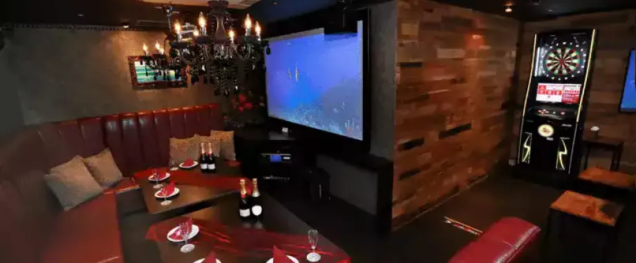 カラオケパセラ横浜関内店 モンキーズリビング